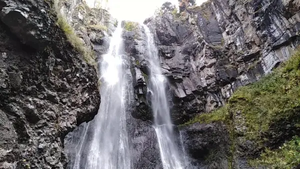 Suatan Waterfall — Ardahan, Türkiye