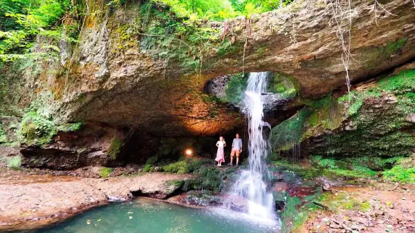 Mencuna Waterfall — Artvin, Türkiye