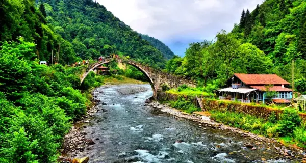 Rize Fırtına Valley — Ayder, Türkiye
